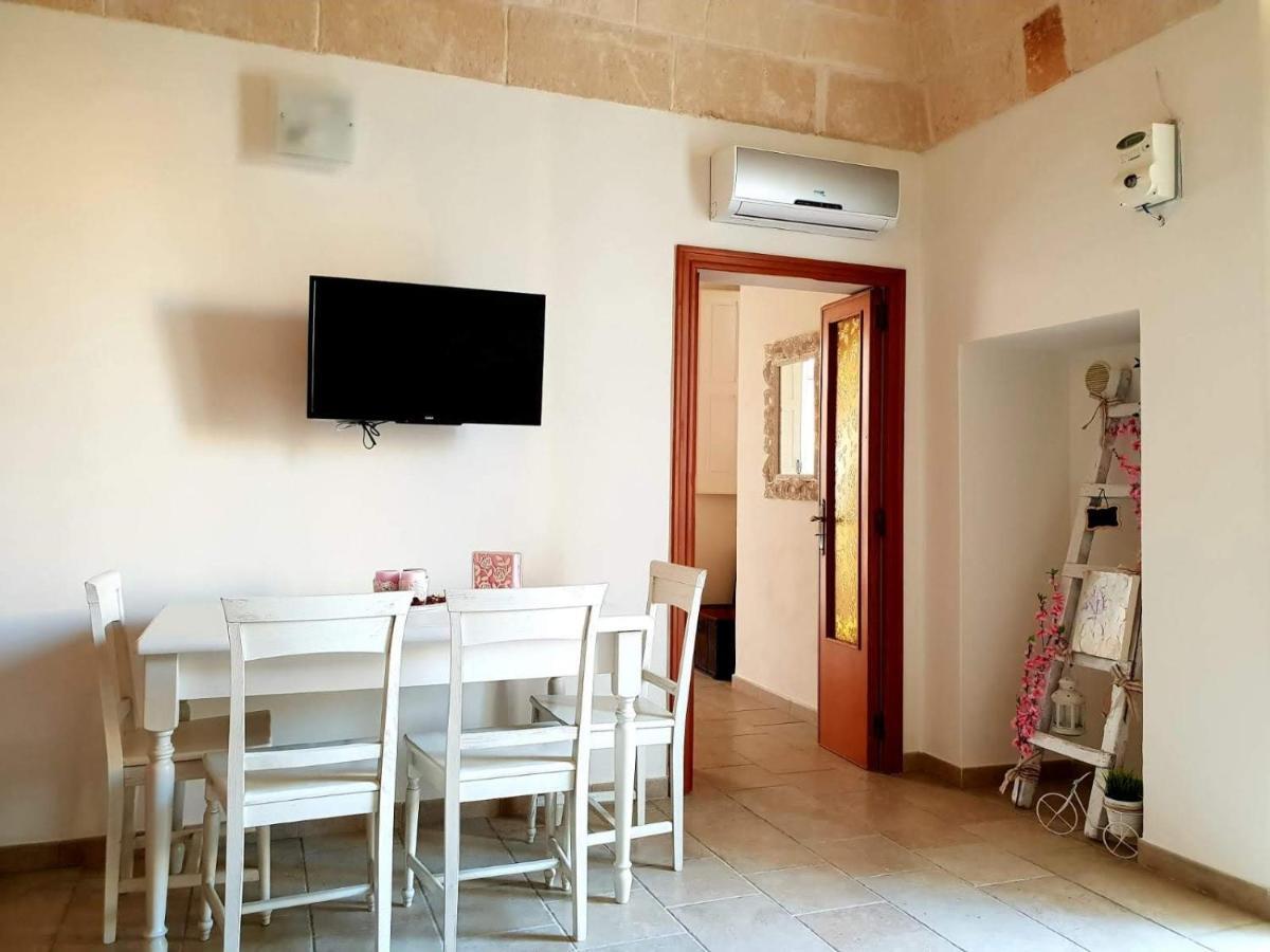 דירות מונופולי Casa Di Nonna Maria מראה חיצוני תמונה
